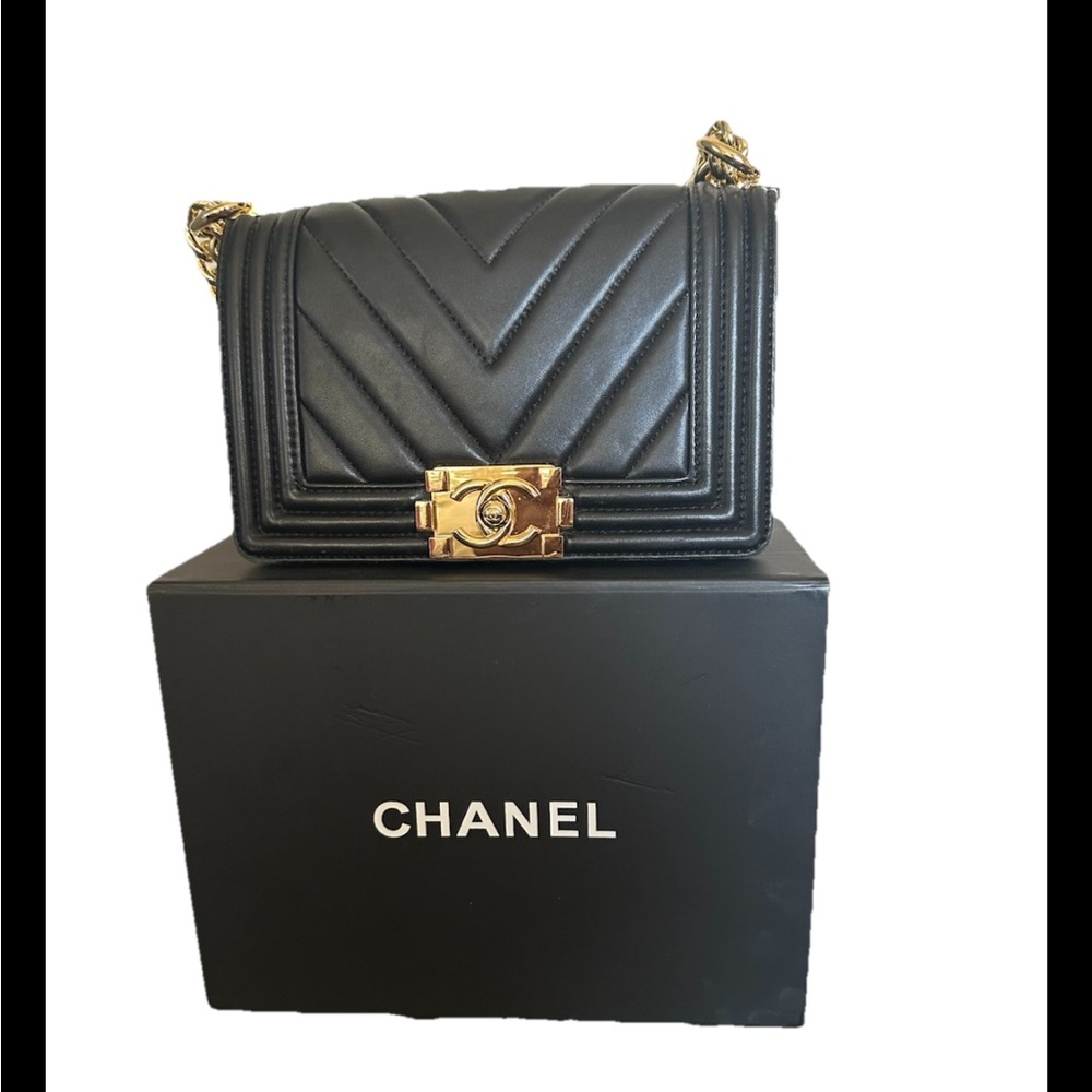 Chanel Black Chevron Crossbody Bag with Gold Accents Authentic small